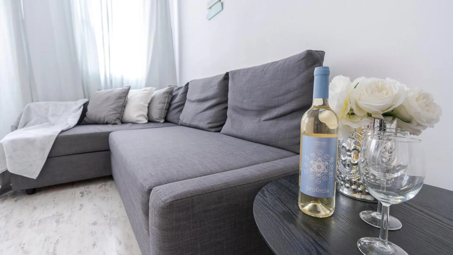Nordic Apartment Sagrada Familia Barcelona 0*,  Španělsko